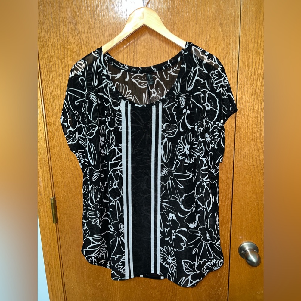 Lane Bryant sheer floral black and white shirt sleeve blouse